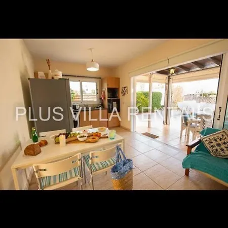 4 In Ayia Thekla Appartement