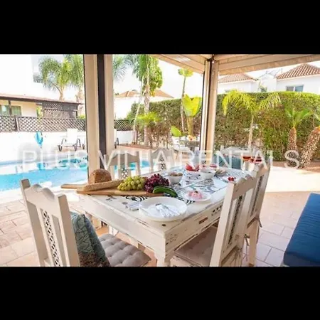 4 In Ayia Thekla Apartament *