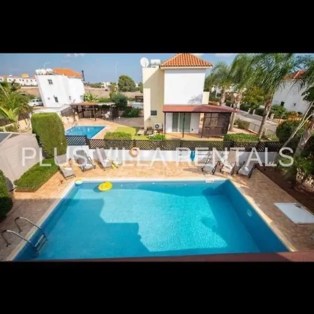 4 In Ayia Thekla * Agia Napa