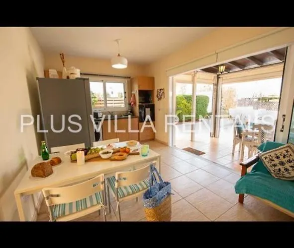 4 In Ayia Thekla Appartement